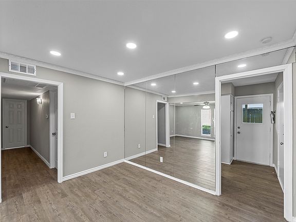 4th image of 5080 Matilda St APT 131