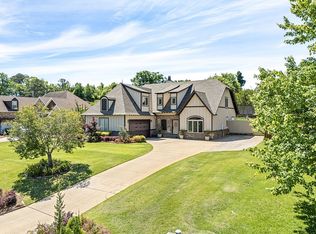 3205 Pinecrest Dr, Opelika, AL 36801