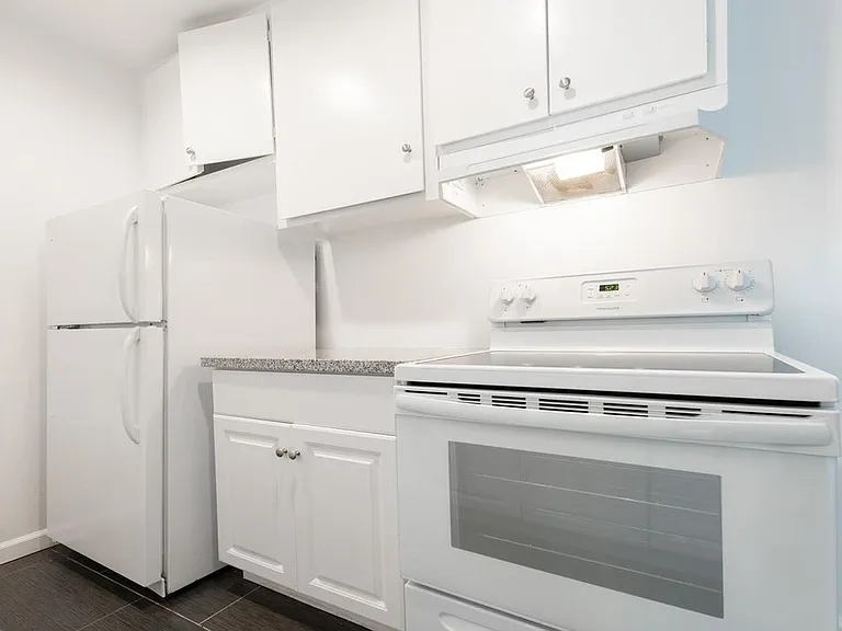 1738 Armacost Ave #102 — Photo 11