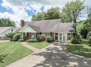 341 Maple St, Franklin, NC 28734