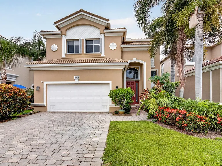 4210 Key Lime Blvd — Photo 1