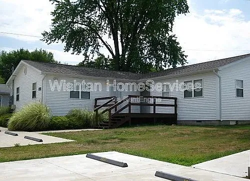 518 W Murray St #B Photo 1