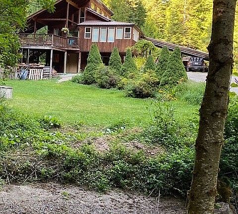 2nd image of 1088 Clugston Onion Creek Rd