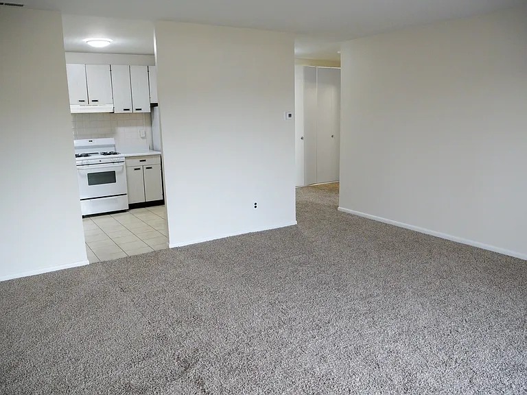 Drexeline Apartments — Photo 28