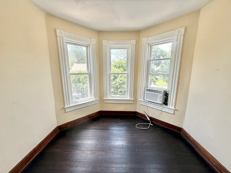 332 South St — Photo 22