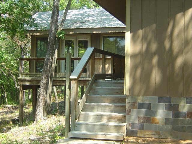 1st image of 190 Lockwood Dr #B