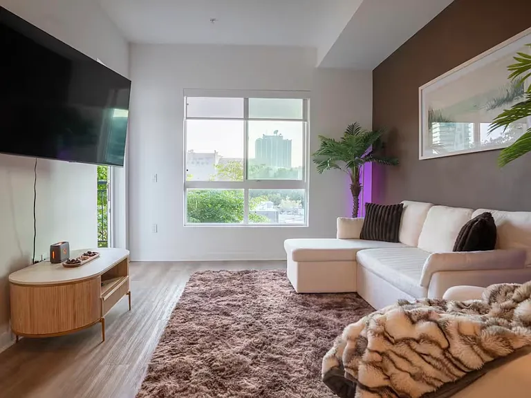 6245 W Sunset Blvd #338 — Photo 14