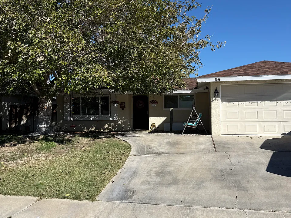 116 Rawhide Ln