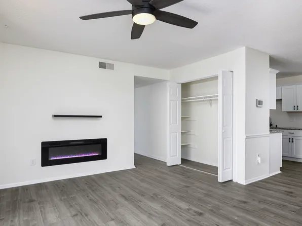 2200 Sunderland Rd #14A, Winston Salem, NC 27103