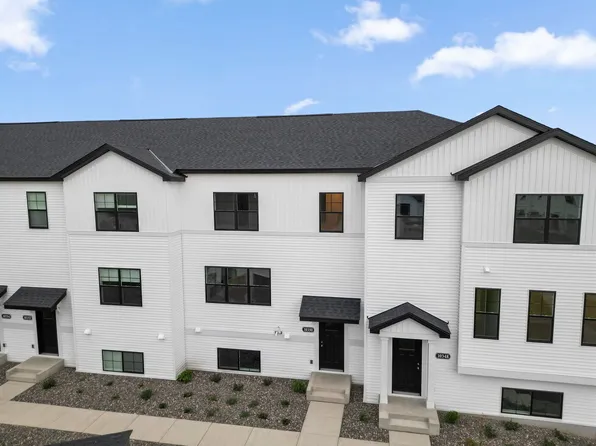 10350 Birchwood Cir, Victoria, MN 55318