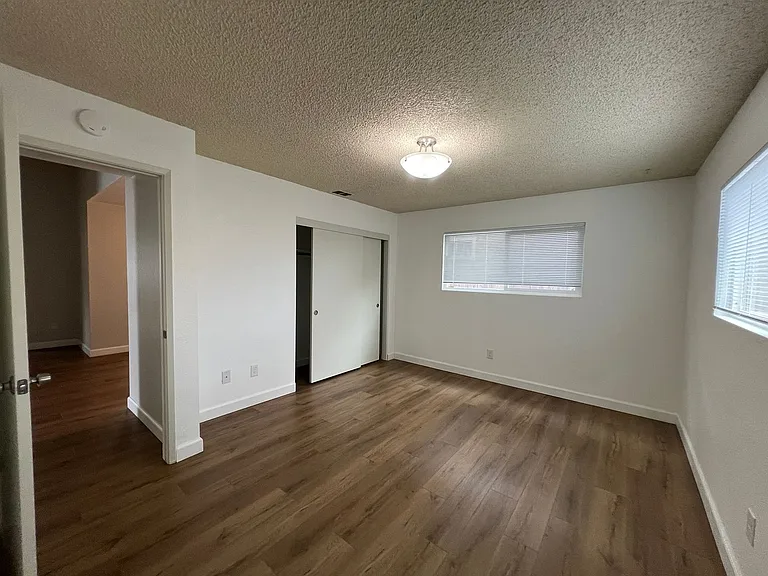 470 Java St — Photo 7