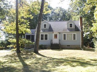 42 Pierce St, Foxboro, MA 02035