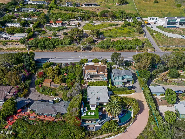 33410 Pacific Coast Hwy — Photo 36