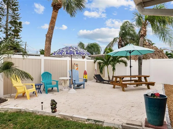 745 Sunset Cv, Madeira Beach, FL 33708