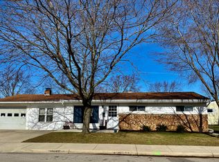 1002 Middle St, Wapakoneta, OH 45895