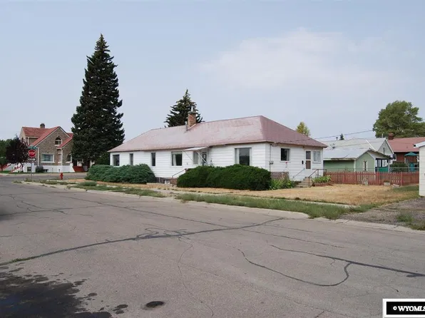1100 Cedar Ave, Kemmerer, WY 83101
