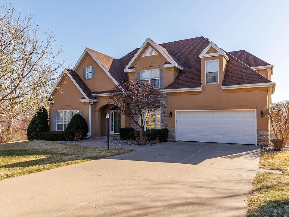 1st image of 1392 Fox Ridge Trl