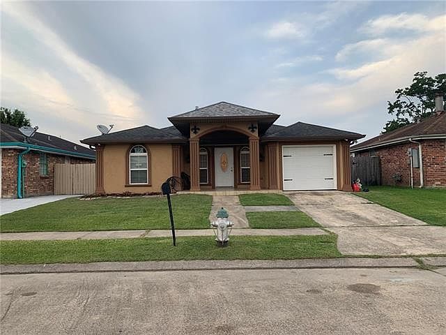 1st image of 4933 Pentland Dr