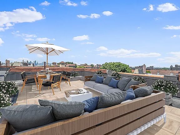 3rd image of 8216 34th Ave APT 1E