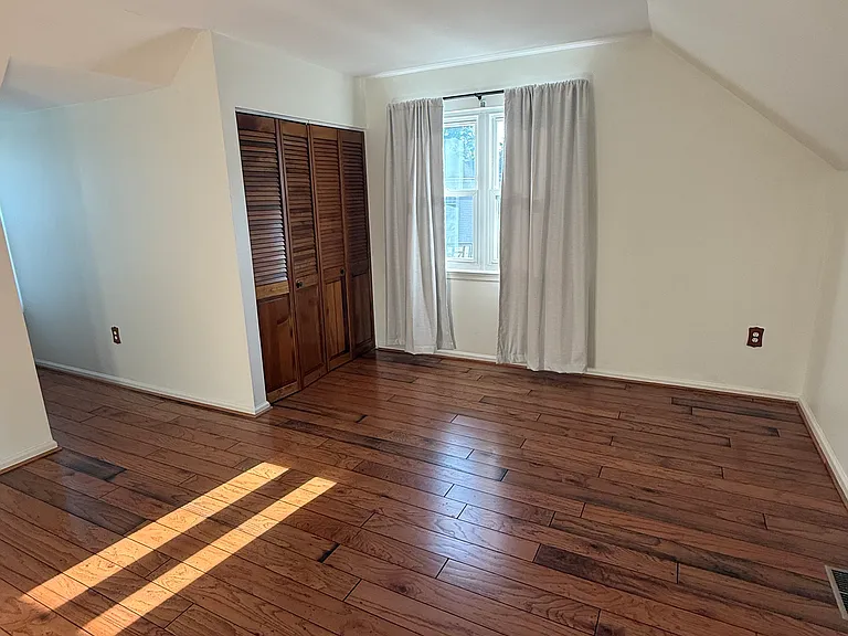 2446 Hyannis Ln — Photo 11