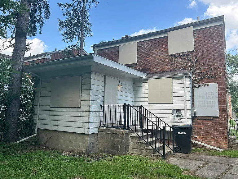 15713 Vaughan St — Photo 26
