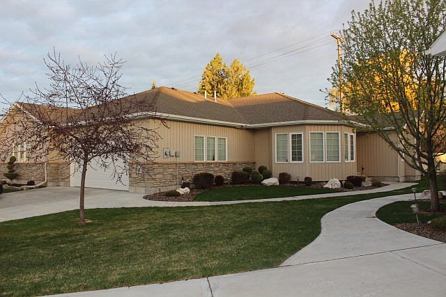 1st image of 4095 Cambria Dr