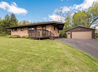 1624 Hutchinson Rd, Duluth, MN 55811