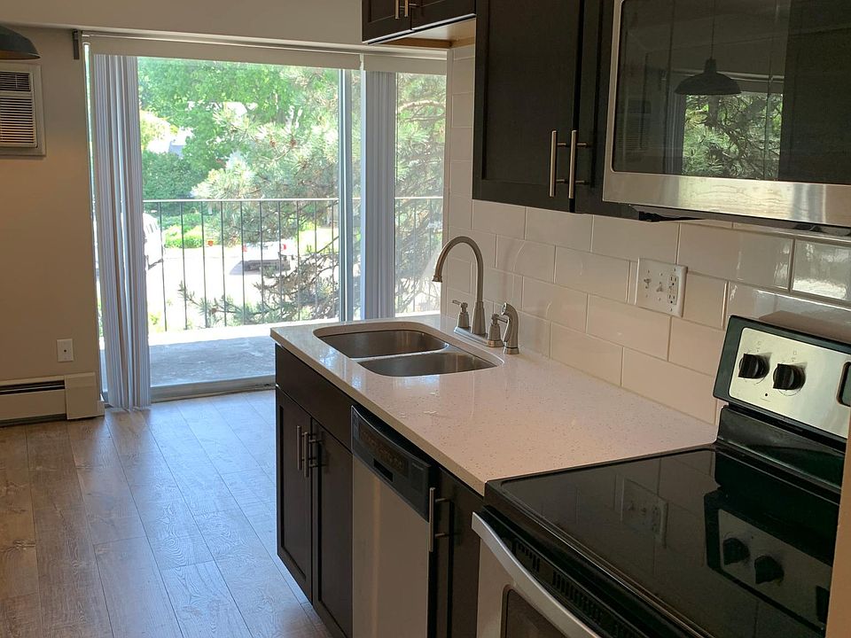 1st image of 900 W 25th St APT 5