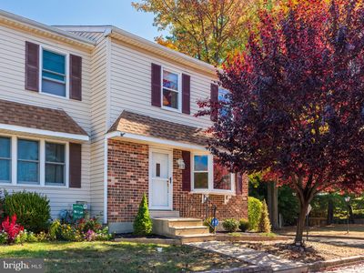 900 Greenhouse Dr, Secane, PA, 19018