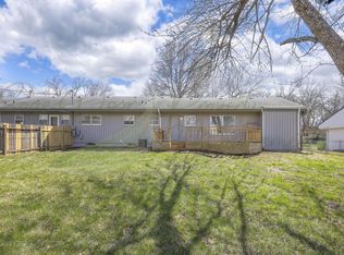 515 Silverado Trl, Belton, MO 64012