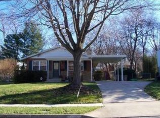 4109 Sideburn Rd, Fairfax, VA 22030