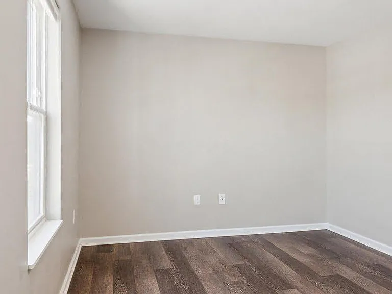 Winston Commons — Photo 20