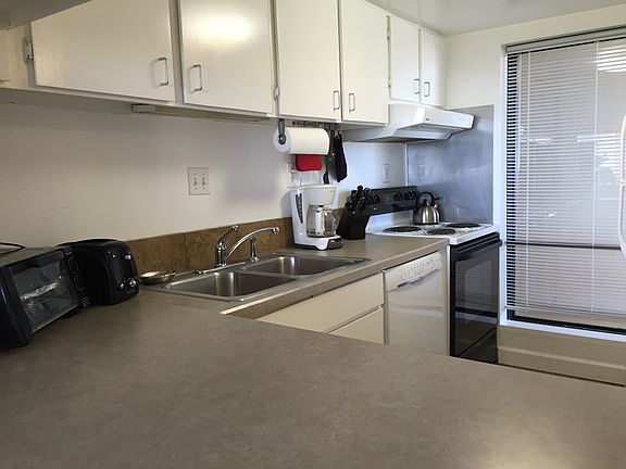 5th image of 3615 Atlantic Ave APT 304