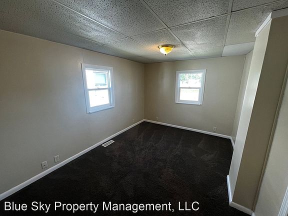 2nd image of 1217 W Memorial Dr