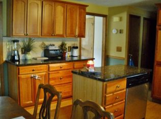 150 Old Derry Rd #B, Hudson, NH 03051