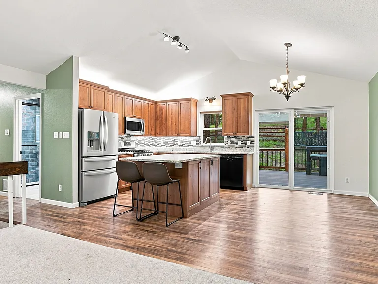 34431 Chilton Ave — Photo 4