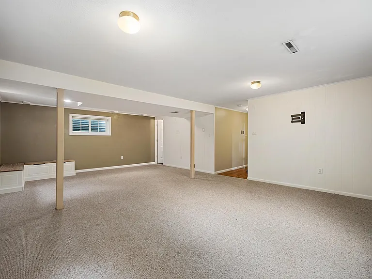 2526 W Huntington Dr — Photo 26