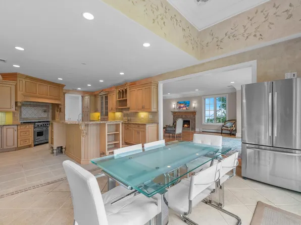 1 Euclid Road image 13 of 50