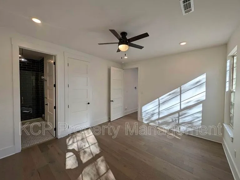1813 N Garland Ave #1 — Photo 5