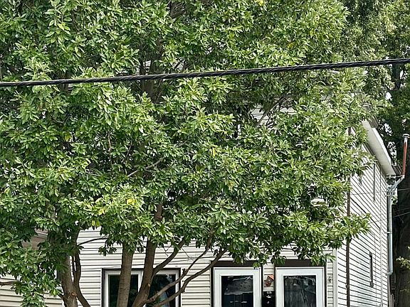 4th image of 2039 S Shelby St