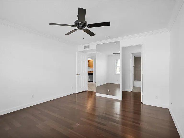 1515 E Broward Blvd #126 — Photo 24
