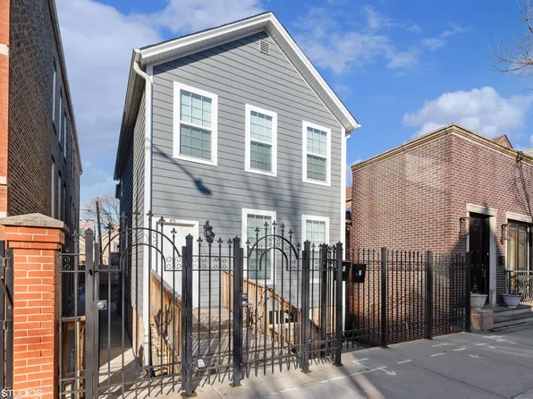 976 W 19th St, Chicago, IL 60608