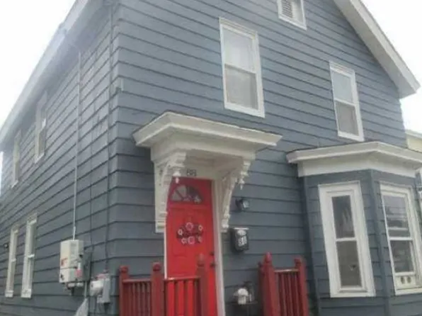 88 West St, Ware, MA 01082