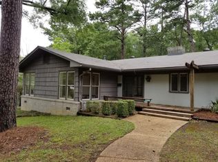 2074 Meadowbrook Rd, Jackson, MS 39211