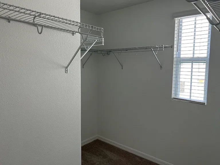 815 Longboat Dr — Photo 11