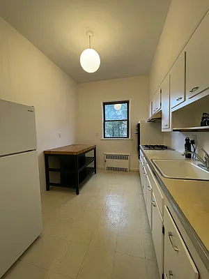 Rented by Compass | media 42