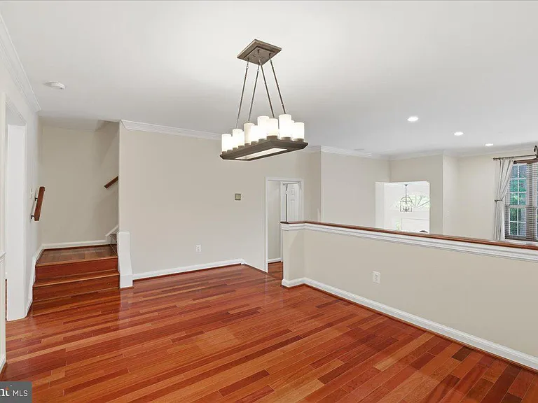 1433 McLean Mews Ct — Photo 16