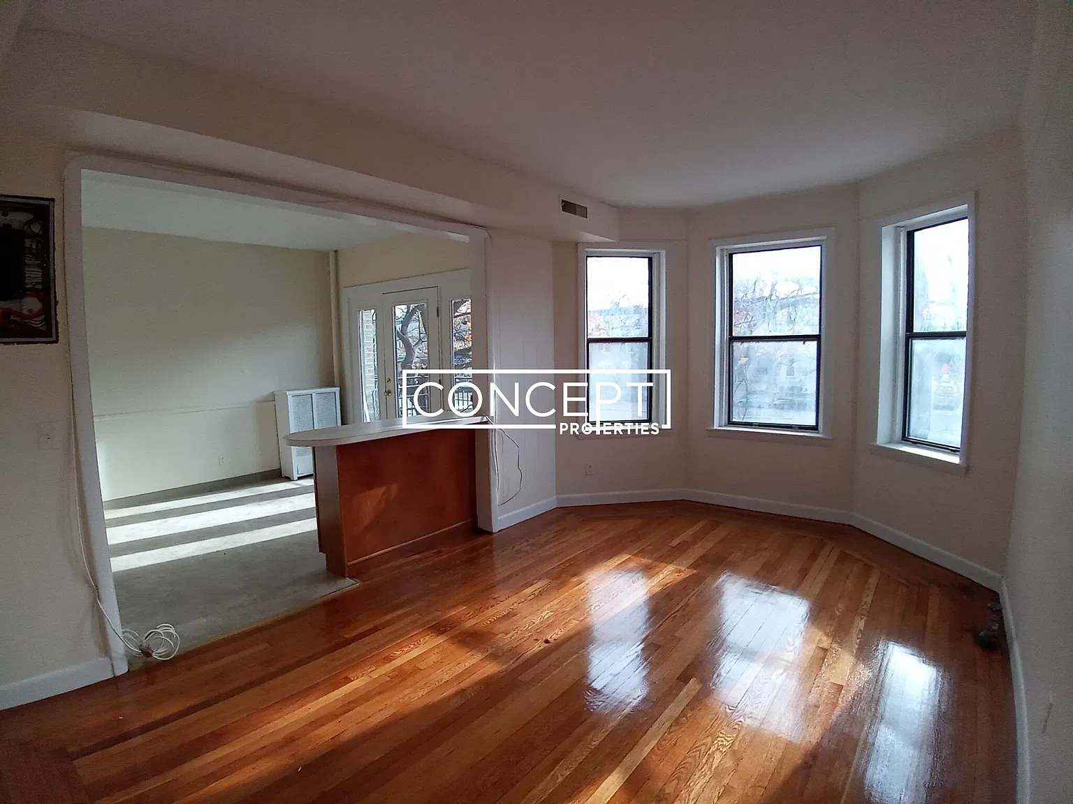 3 bed, 1.5 bath, $3,750 — Photo 1