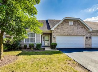 8224 Tremont Ln, Joliet, IL 60431