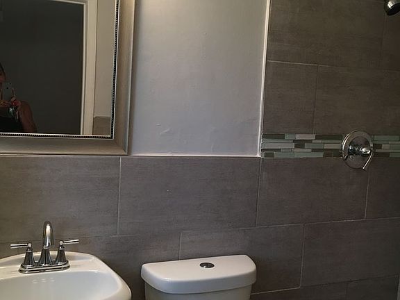 2nd image of 1910 SW 8th St #2